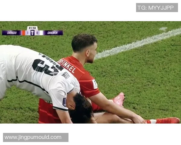 西甲焦点战尤文图斯与曼联握手言和绝杀瞬间引发全场热议