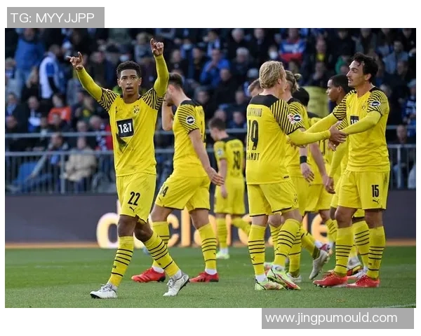 德甲激战巴萨与多特蒙德战成平局绝杀瞬间点燃全场激情