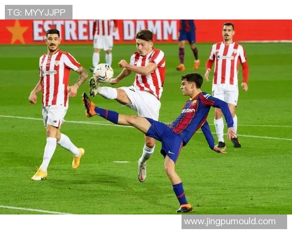 西甲激战：巴黎圣日耳曼大胜波尔图乌龙球成全场焦点引发热议