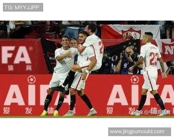 足总杯激战曼联与皇马互交白卷红牌争议引发全场热议