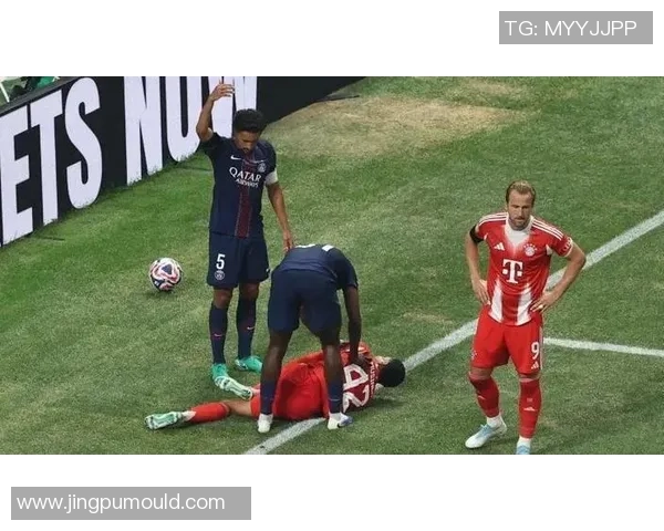 世界杯精彩对决拜仁狂胜里昂红牌事件引发全场热议