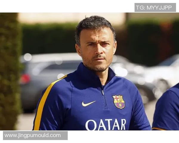 欧联杯精彩对决那不勒斯点球大战逆转巴萨十佳进球回顾