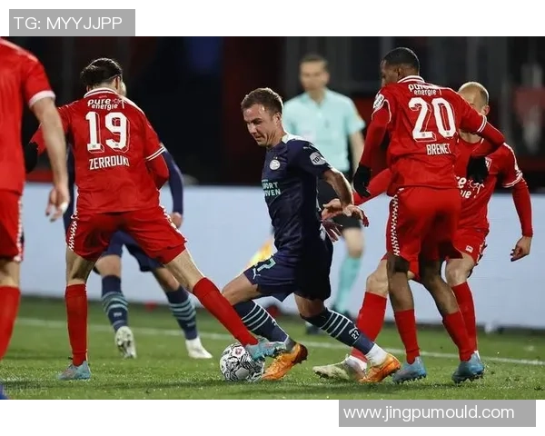 曼联友谊赛大胜波尔图神奇扑救点燃全场激情