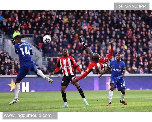 英超激战：马竞6-2大胜里昂争议判罚引发全场热议